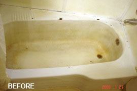 a horrible looking tub in Anchorage, Alaska that needs resurfacing by Tub Tech